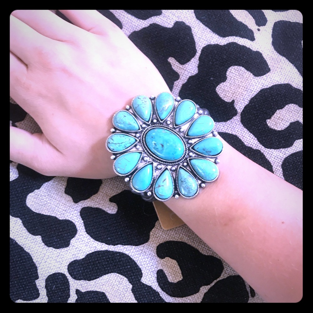 Brand new- with tags faux turquoise Navajobracelet